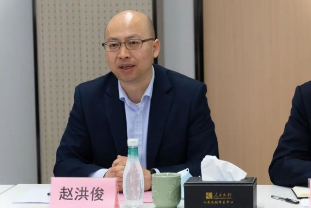 中共绍兴市上虞区委常委宣传部部长周晓国调研人民文创华东中心