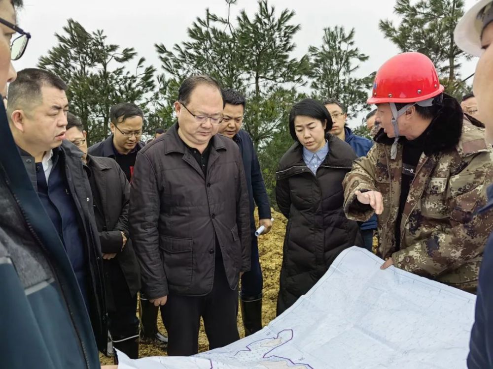 州委常委常务副州长周舟到黄平县调研督导生态环保工作