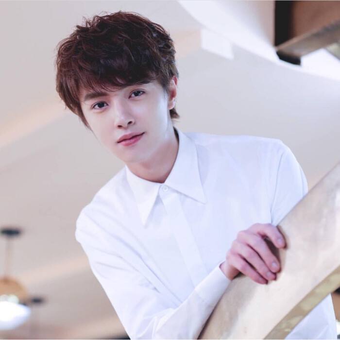 细数7位花泽类扮演者谁才是经典沈腾版让人睁不开眼