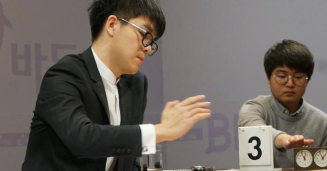 "自从李世石败给人工智能棋手alphago之后,ai围棋时代就已宣告开始,而