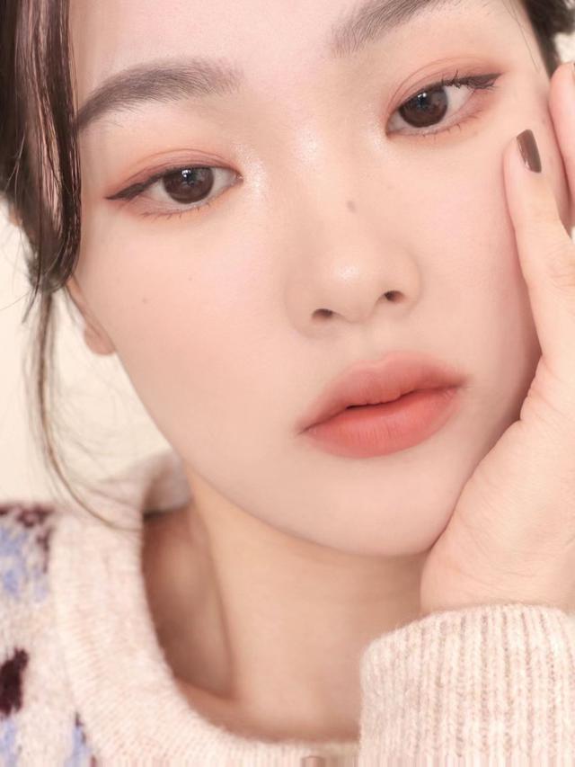 女生不管出门多赶尽量化淡妆教你这几个步骤简单又漂亮