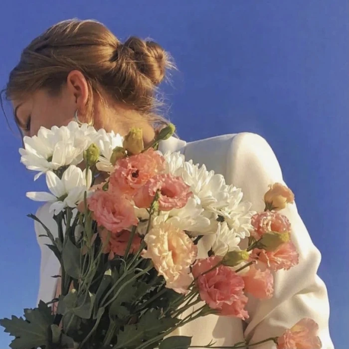 欧美搞怪头像whilethebirdshasfl青葱时光里花开花谢