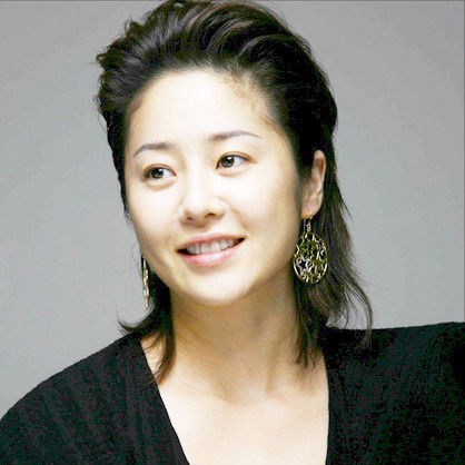 离婚赔偿金只有10亿韩元,韩国国民女神高贤贞为何净身出户?