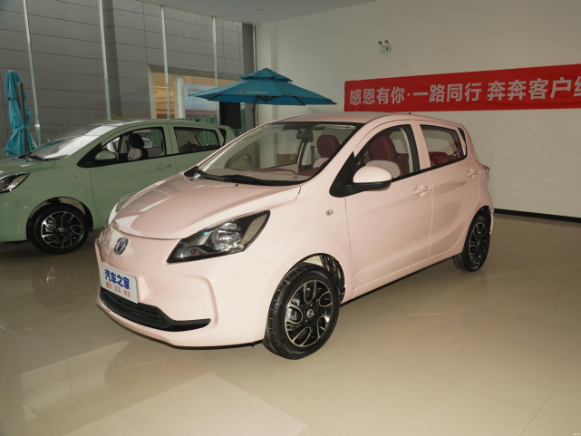 一款非常适合城市代步的汽车-长安奔奔e-star国民版