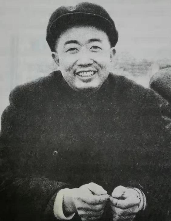 日本宪兵队课长认中国老太太做干妈不知她却是新四军地下情报员