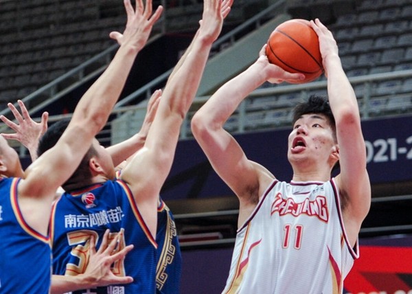 浙江vs广厦前瞻前四卡位战不掉队浙江冲击6连胜广厦冲击5连胜吴前pk