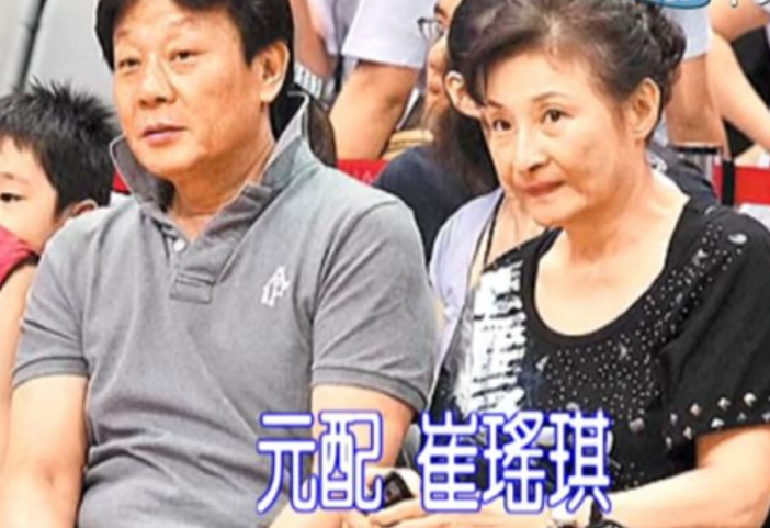 是他在活动过程中认识的一位健美小姐许黎丹,见到她的第一面,寇世勋就