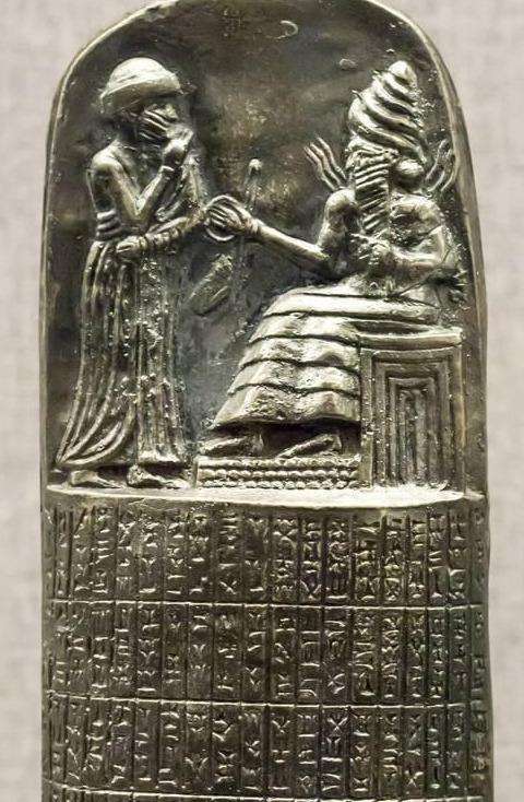 汉谟拉比法典刻在石柱上的法律大全