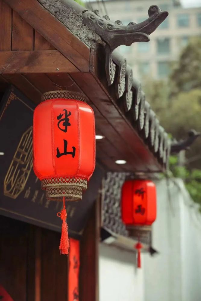 半山听雨,别样风情!_腾讯新闻