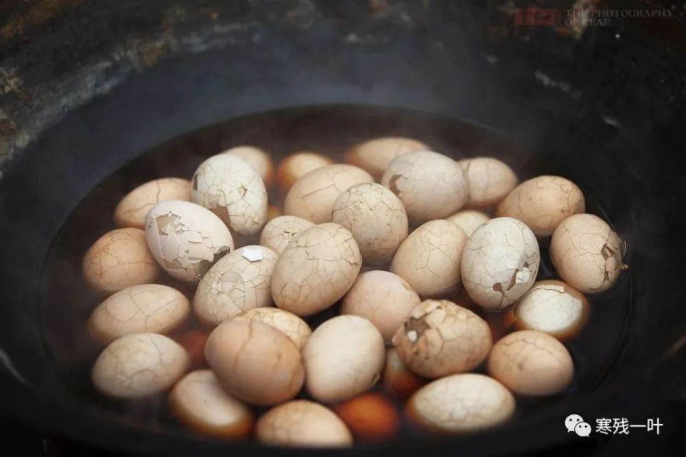 浙江东阳的童子尿煮鸡蛋颠覆人们认知的奇葩美食却真实存在