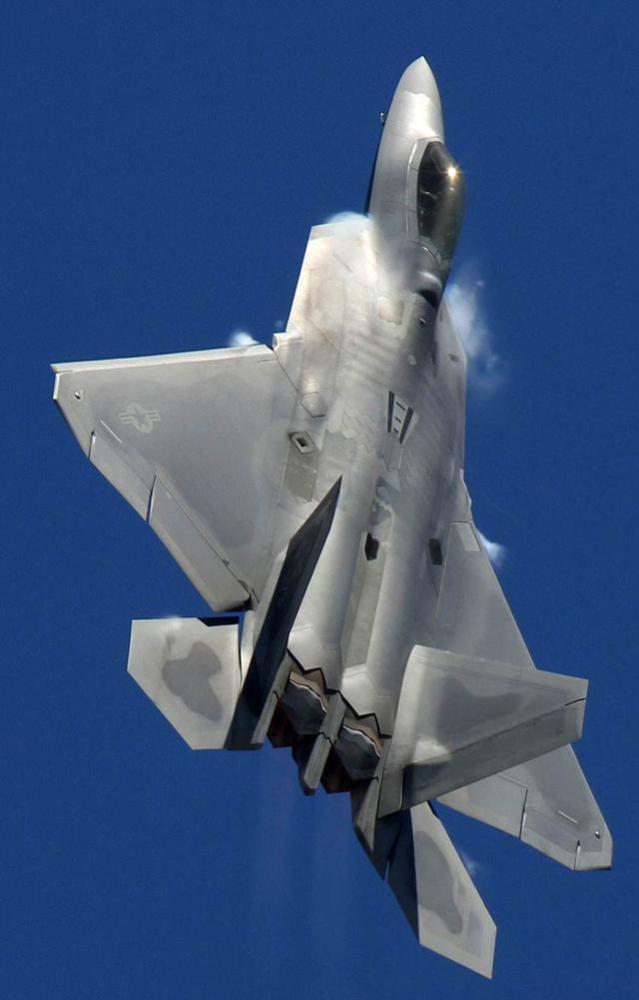 虽然在过去的十几年里,f22曾一度主宰空中战场,但随着科技的进步,我们