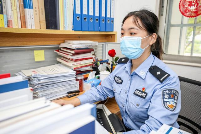 战疫她力量罗湖交警大队向胜男文出我手无问题事交我办请放心
