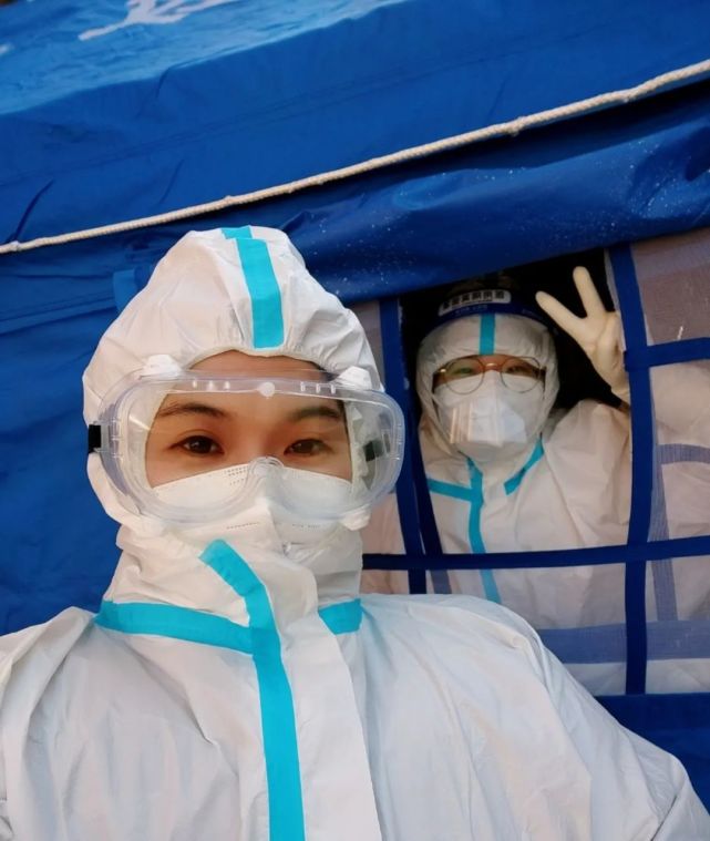 抗疫故事青城有爱90后女孩李傲然的抗疫故事我们一定赢