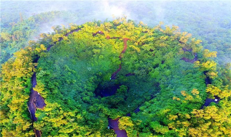 火山群是世界级地质公园相约阳光海口带上你的家人朋友们一起嗨翻火山