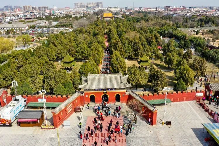 临颍老乡拍摄的淮阳太昊陵庙会