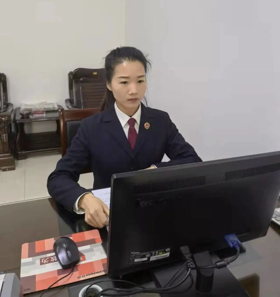time政治部 陈爽2018年9月,怀着无限憧憬我通过公务员招录来到老河口