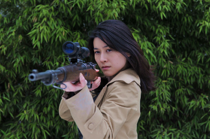 杀狼花剧照甄锡凭借《杀狼花》陈春雪受到关注,获得江苏观众最喜爱的