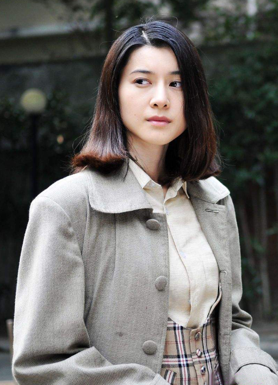 演员甄锡:当红时嫁大众男神黄海冰,8年生一双儿女,越活越美丽_腾讯