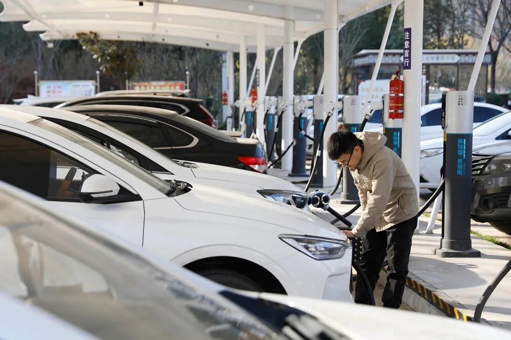 油价上涨！新能源汽车销量暴涨，对一个月三千工资的我们有何影响谈判中可能出现的问题