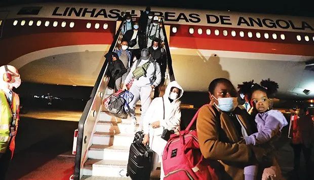 情况有变很多人不愿意回国