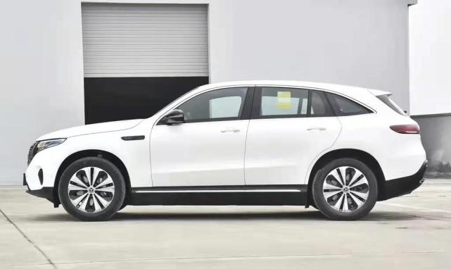 奔驰eqc3504matic正式上市售价在4998万元