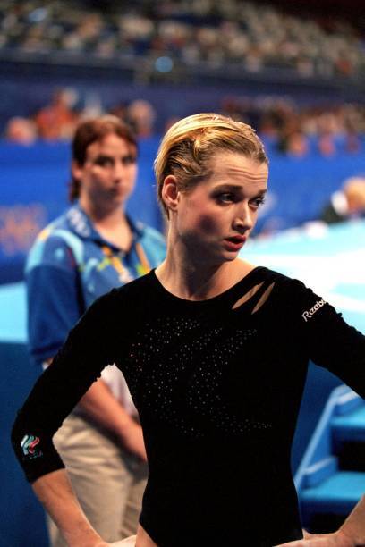 相差23岁霍尔金娜感情生活丈夫年近七旬身份不凡非孩子生父