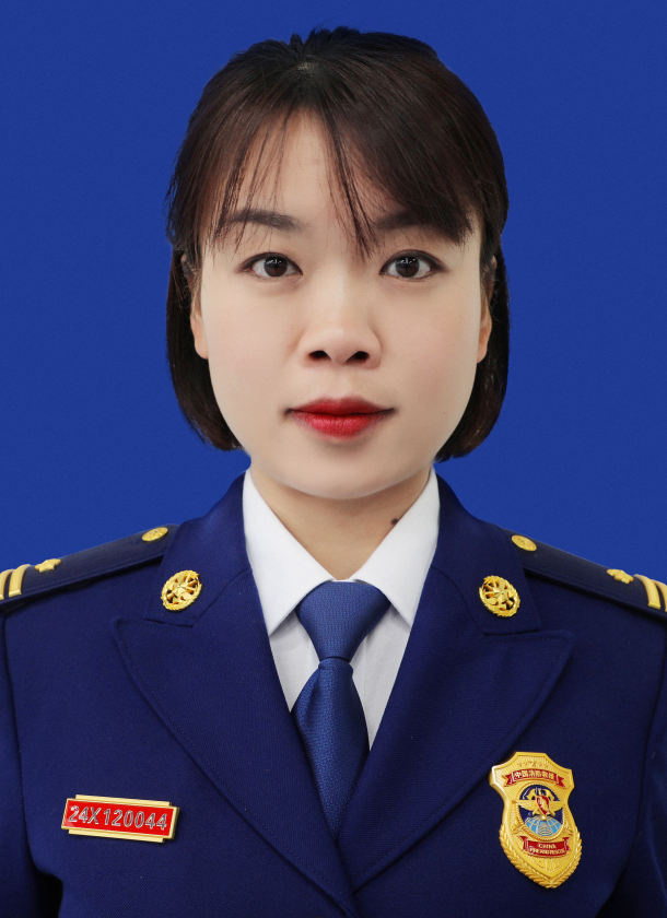 优秀女干部丨撑起消防"半边天"的"蓝玫瑰"