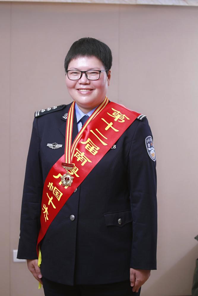 南粤巾帼十杰何晓玲女性的细腻独特思维是我的职业优势