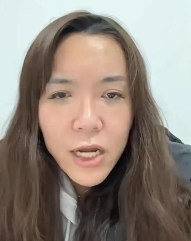 浪胃仙疑似骗婚男扮女装再次招非议网友一起心疼前妻