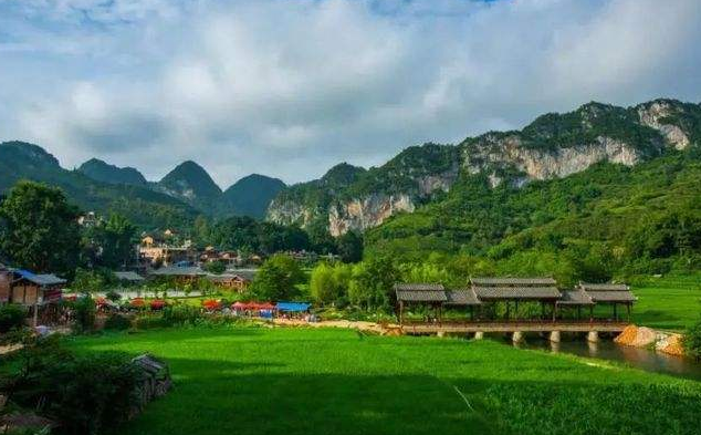 第一视频带你走进百城千乡云南广南