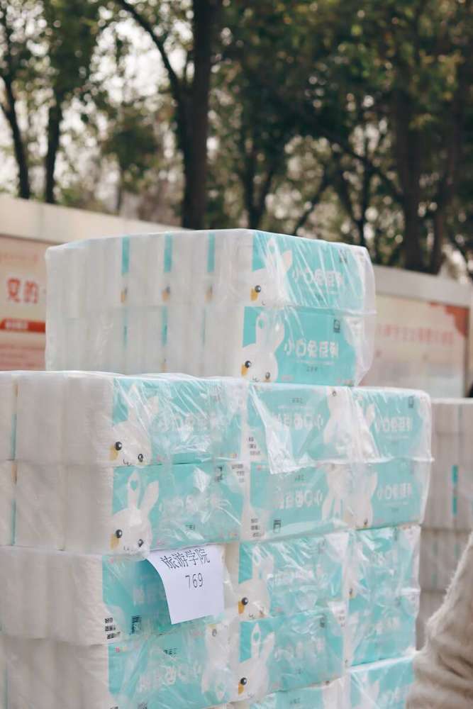 送女生实用礼物排行榜_十大女生喜欢的礼物(送女生礼物排行榜前十名)(2)