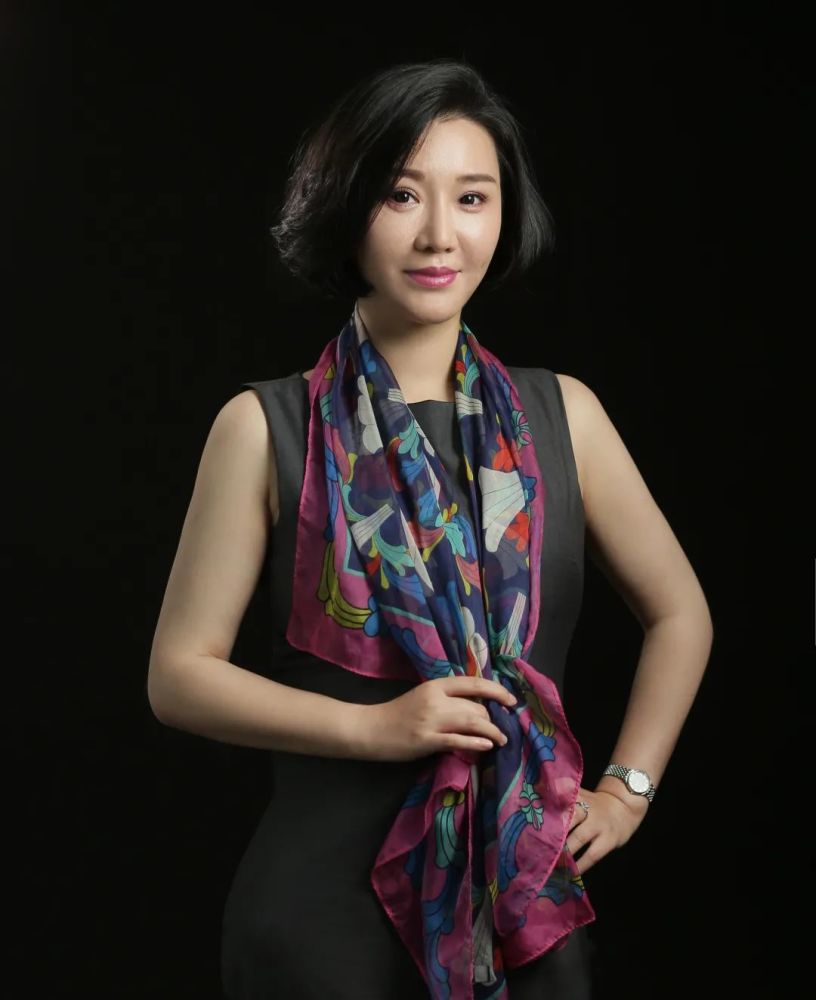 是职场高管,也是"女侠","三八"妇女节让我们认识这位女标兵!_腾讯新闻