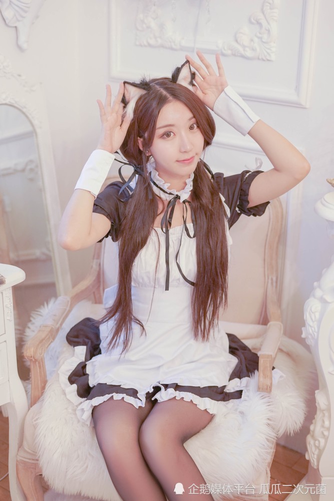 二次元cos丨兽耳娘女仆丨阳光明媚轻飘飘的感觉今天也绝对要帮上主人