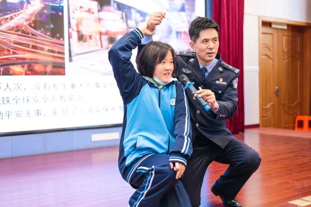 【砺剑行动】96110大接龙 上南中学南校来了!