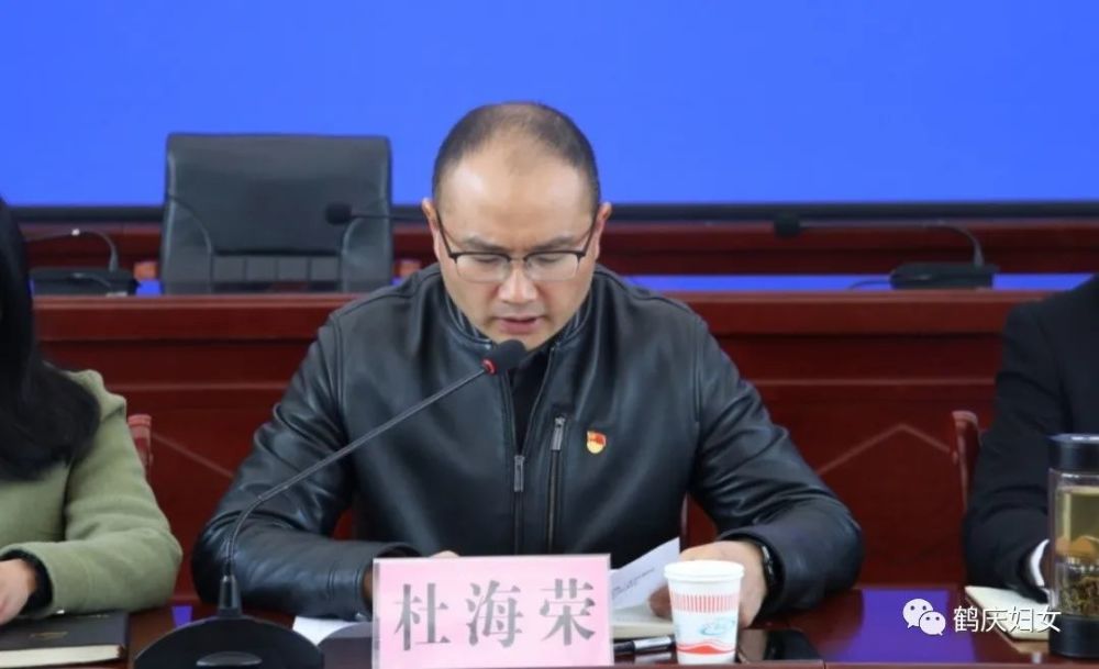 鹤庆县召开2022年纪念三八国际妇女节座谈会