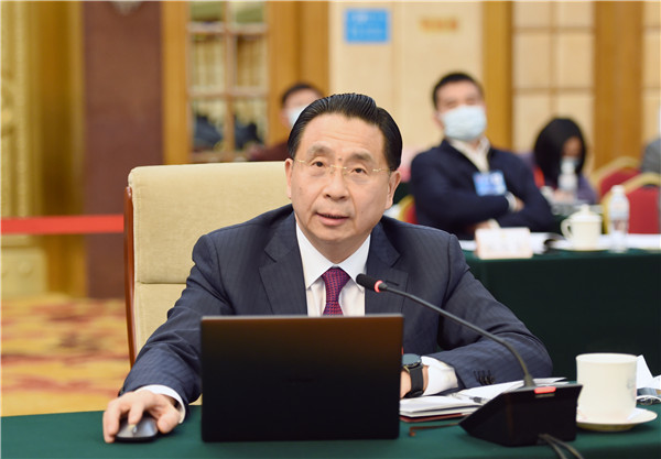 全国人大代表中国移动通信集团有限公司董事郑杰加快算力网络创新发展