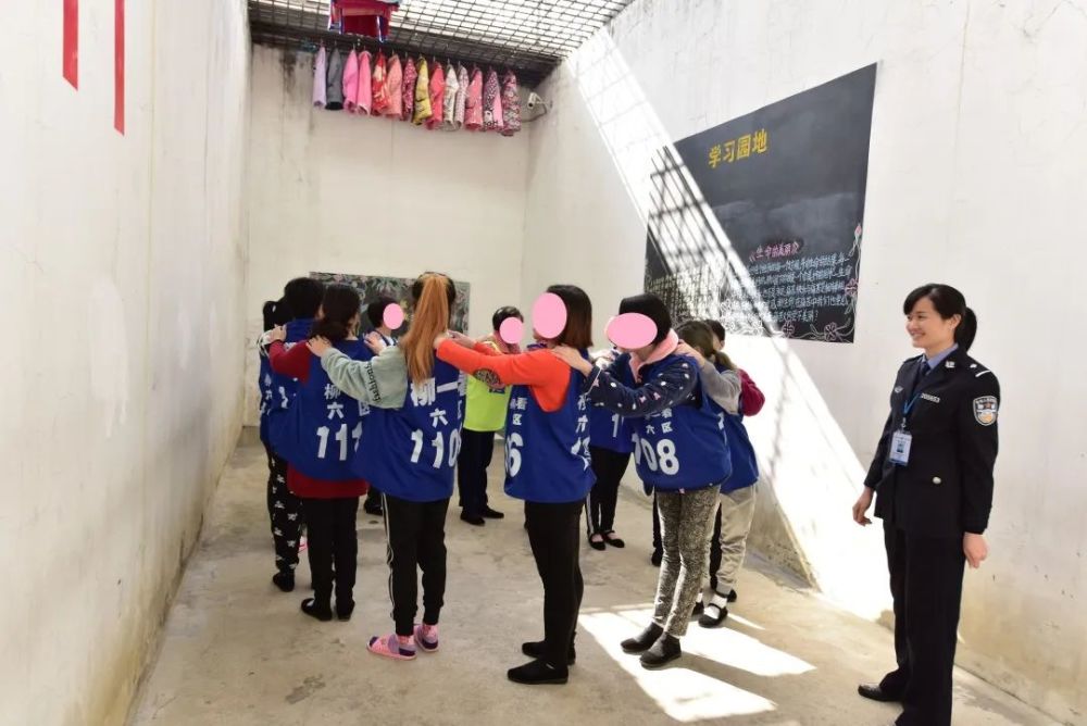 女警芳华看守所的女警故事抗疫玫瑰分外芬芳