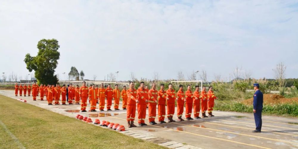 跨省駐防雲南省森林消防總隊千人大培訓提升滅火實戰能力