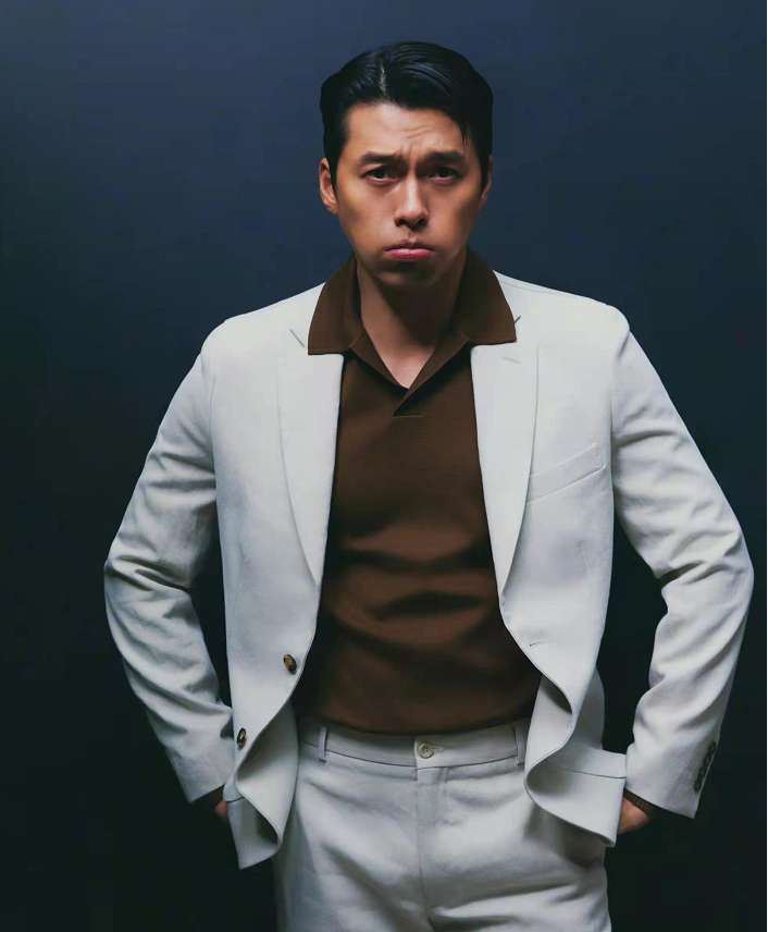 39岁玄彬官宣婚讯首登大片!穿贴身针织衫秀壮硕胸肌,梳油头超帅插图8