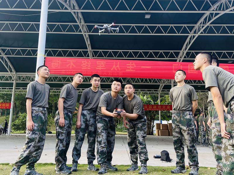 深圳输送备战打仗技能人才到部队龙华区人武部预定新兵役前集训侧记