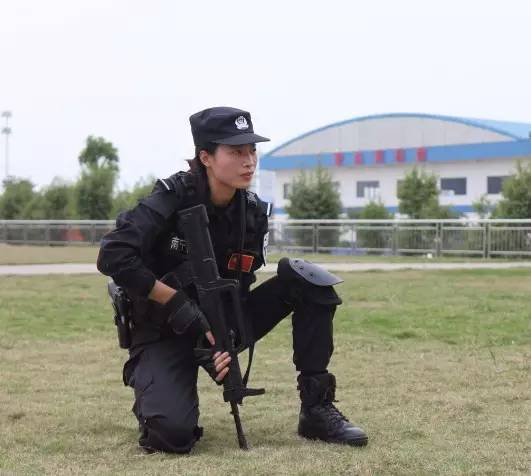 "神枪手"女特警是这样炼成的_腾讯新闻