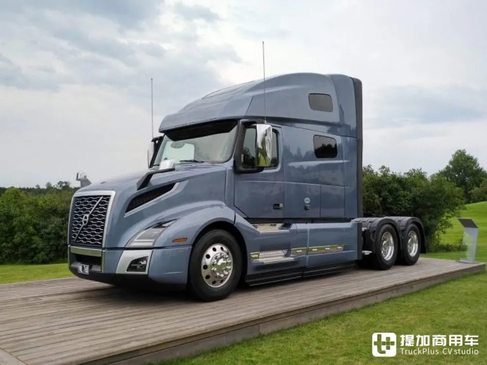 美国长头卡车生活舱能有多舒适实拍沃尔沃vnl860告诉您