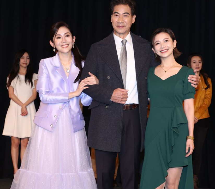 俞小凡18岁女儿恋情曝光,翁家明直言很抗拒:见她男友可能会尴尬_腾讯