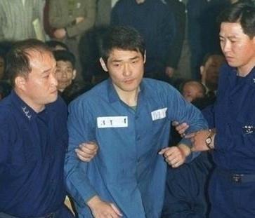 洪吉童"(洪吉童(1443年-1512年),是朝鲜王朝燕山君在位期间的一个盗贼