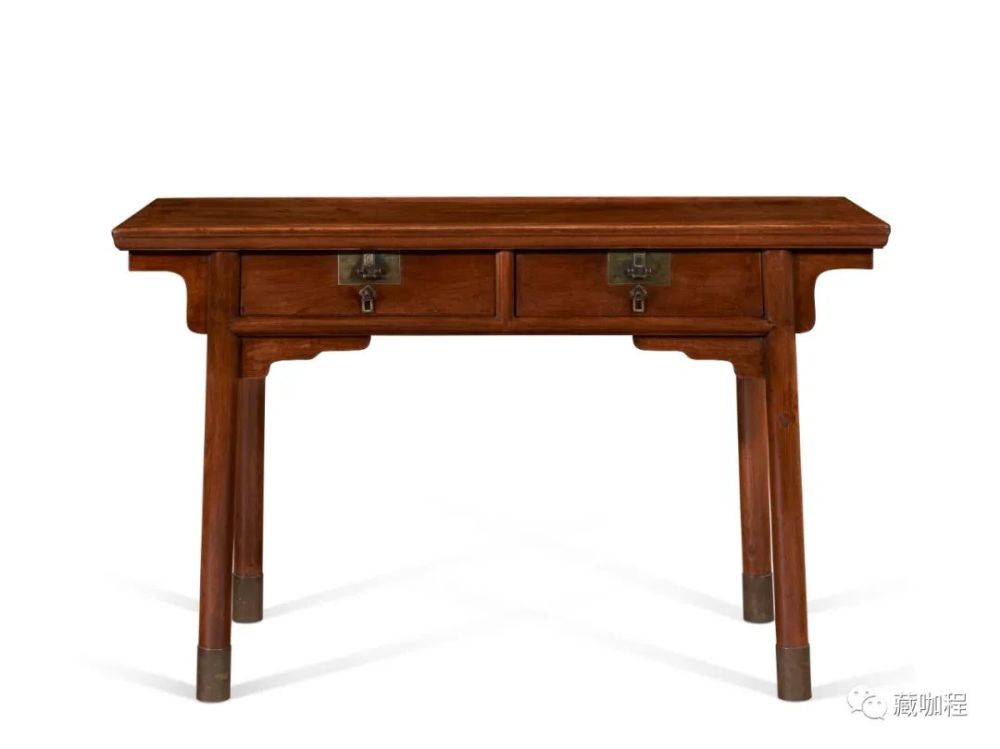 形制一明一清 纽约春拍黄花梨书案和书桌 天天看点