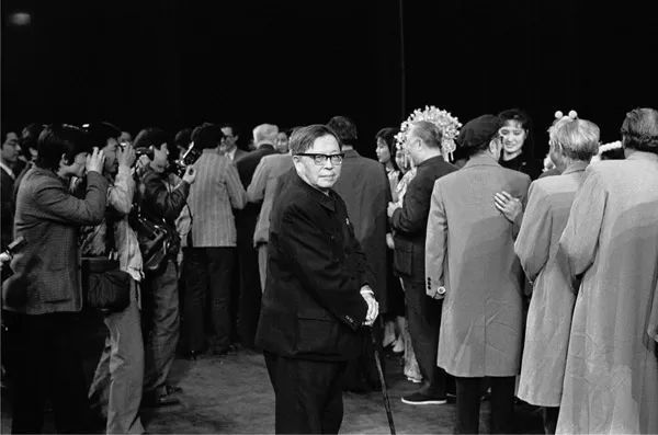 北京,1987年4月15日■ 原《文艺报》主编陈企霞在青岛疗养.