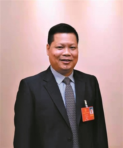 全国人大代表冯玉宝建议打造粤港澳融合发展实验区