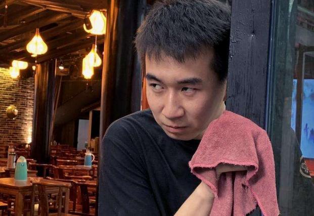 惨爆了阿浩身份最卑微的川剧继承人如今竟然撅枪离开