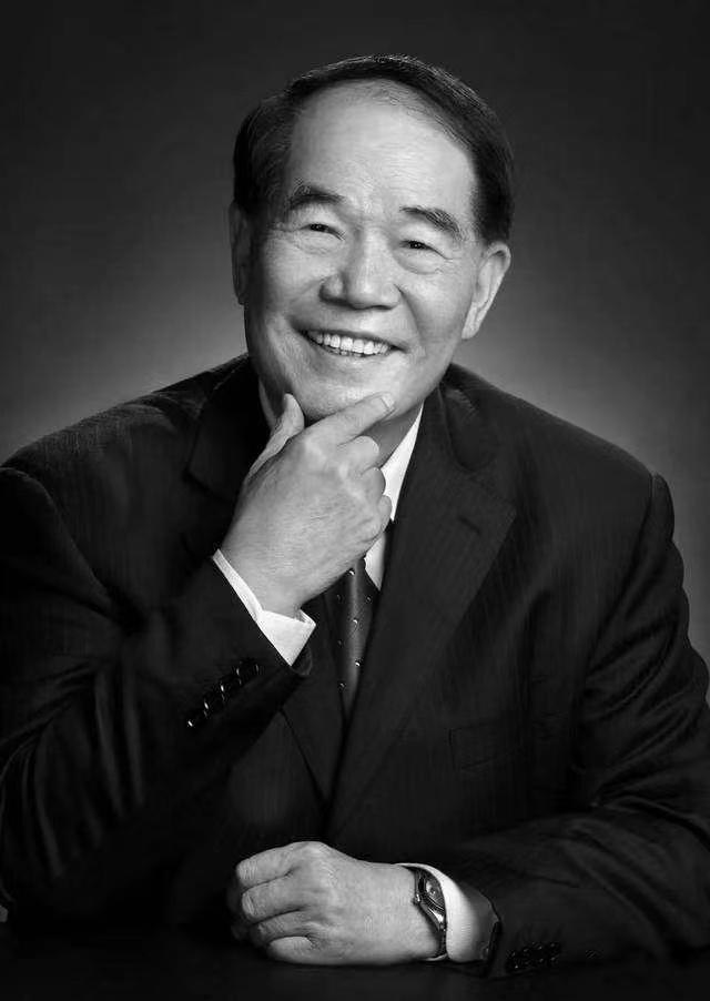 梅州籍全国脱贫攻坚先进个人许应裘病逝!为家乡捐资超50亿