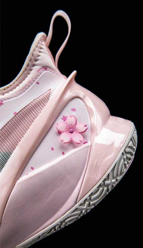 谁能拒绝骚粉球鞋?李宁音速十"樱花"发售!国产球鞋颜值巅峰?